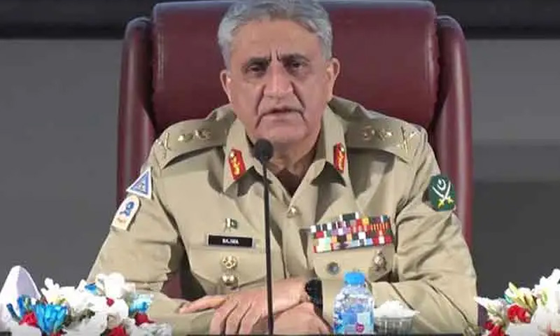 خانہ کعبہ جا کر کہہ سکتا ہوں بشریٰ بی بی کی بات جھوٹ ہے ، جنرل ( ر ) باجوہ ، سابق آرمی چیف بشریٰ بی بی کے بیان کی تردید کردی