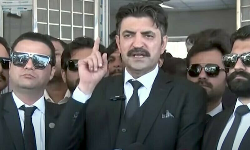پارٹی کا رشتہ نہ ہوتا تو کسی کی مجال نہیں کہ میرے خلاف باتیں کریں: شیر افضل مروت
