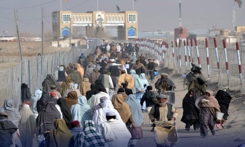 تمام غیر قانونی افغان شہری 1 ستمبر تک پاکستان چھوڑ دیں: حکومت کا دو ٹوک فیصلہ