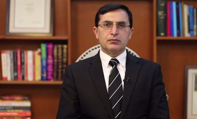 بیرسٹر گوہر کا بڑا اعلان: بانی پی ٹی آئی نے علی امین گنڈاپور کو مستعفی ہونے کا نہیں کہا، پارٹی معاملات میں وضاحت