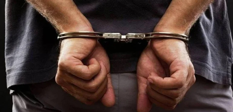 جعلی انچارج گرفتار: سی ایم کمپلینٹ سیل کے نام پر سرکاری افسران کو بلیک میل کرنے والا نوسرباز پکڑا گیا