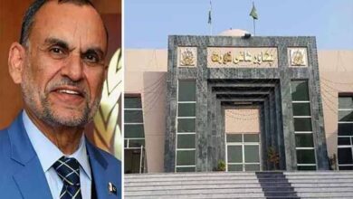 یقین دہانی کے باوجود اعظم سواتی کو پشاور ایئرپورٹ پر روک دیا گیا، عدالت میں شدید احتجاج