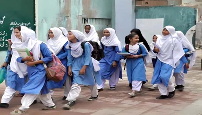 سوات اور مالاکنڈ میں طلبہ کی سلامتی کیلئے اسکولز عارضی طور پر بند، 25 اگست تک تعطیلات