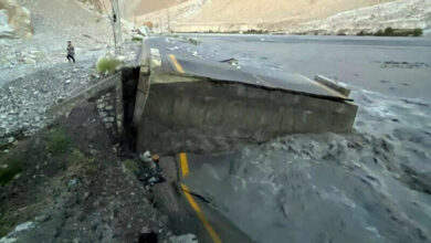 گلگت بلتستان میں گلیشیئرز تیزی سے پگھلنے لگے، چین اور پاکستان کا زمینی راستہ منقطع