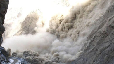 گلگت میں لینڈسلائیڈنگ، ملبے تلے دب کر 8 رضاکار جاں بحق