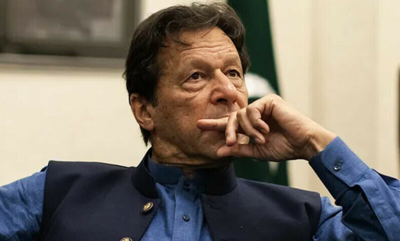 "جیل میں عمران خان کا وزن کم، مختلف بیماریوں میں مبتلا ہونے کا خدشہ"