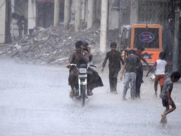 رواں ہفتے کے دوران شدید بارشوں کے باعث سیلابی صورتحال کا الرٹ جاری
