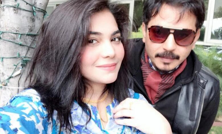 صنم ماروی اور احمد شاہ کے درمیان تنازع ختم – غلط فہمیاں دور، باہمی معافی پر معاملہ طے