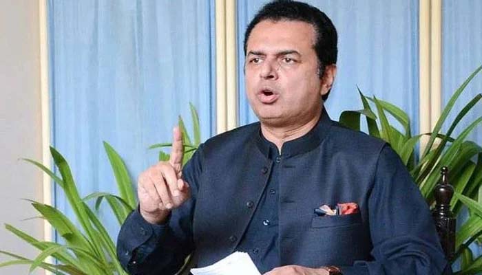 حسان نیازی کے ساتھ علیمہ خان کا بیٹا موجود تھا، شواہد پر گرفتاری ہوئی — طلال چوہدری