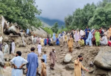 خیبر پختونخوا میں بارش اور سیلاب کی تباہی: 406 افراد جاں بحق، سینکڑوں گھر اور اسکول زمین بوس